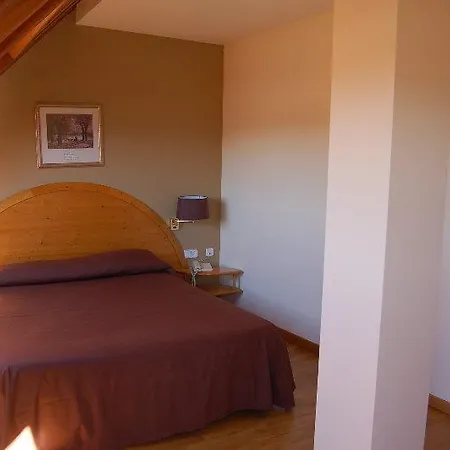 Pinares De Urbion Отель Коваледа