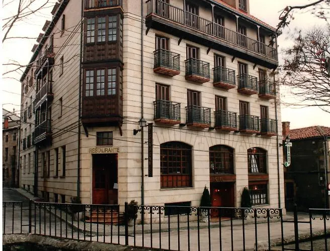 Pinares De Urbion Hotel